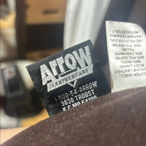 Men's Brown Leather Jacket - Picture 8 of 10